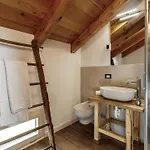 Konukevi Casa21 - Private For Groups Up To 12 With Jacuzzi 4*