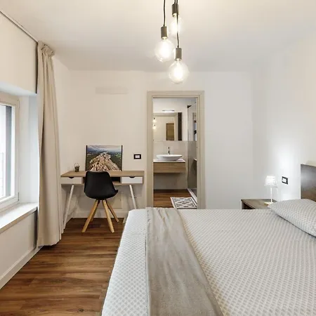Casa21 - With Jacuzzi 4* Sant'Antonio Tortal