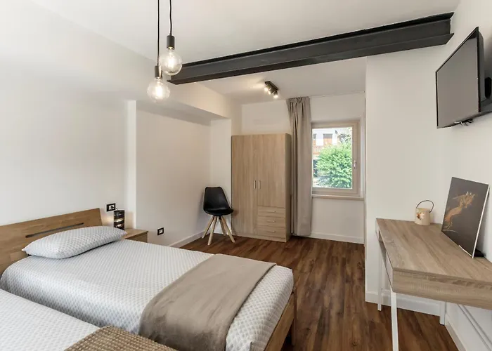 Gasthof Casa21 - Private For Groups Up To 12 With Jacuzzi